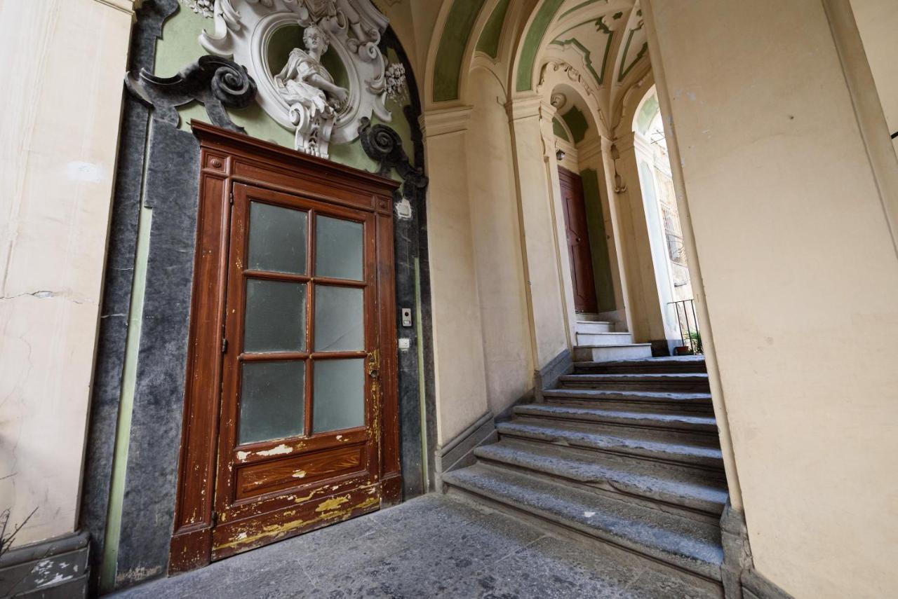 Palazzo Dello Spagnolo Suite Napoli Bagian luar foto