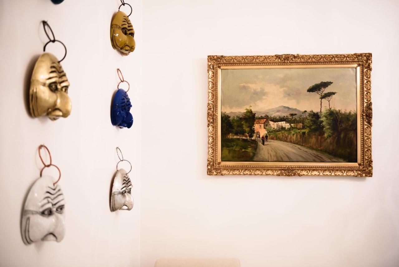 Palazzo Dello Spagnolo Suite Napoli Bagian luar foto