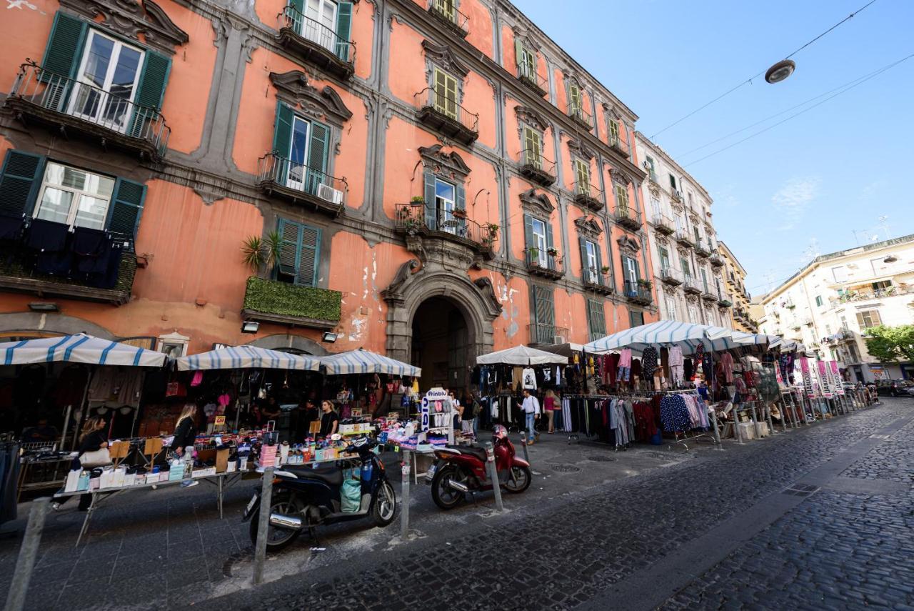 Palazzo Dello Spagnolo Suite Napoli Bagian luar foto